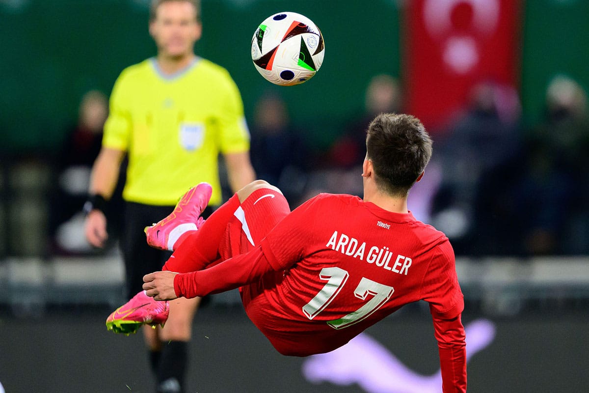 Türkei Georgien EM 2024 Bild zeigt Arda Güler (© APA-PictureDesk / Alamy Stock Photo)