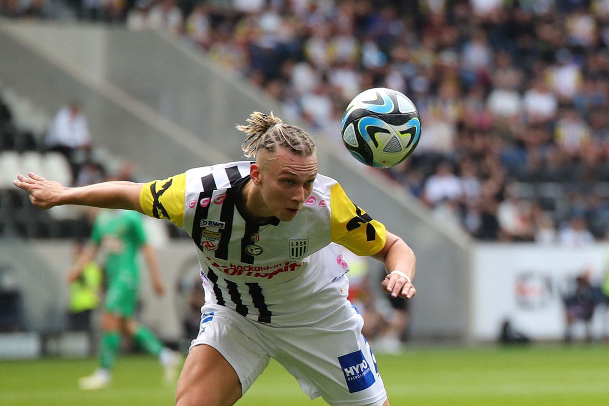 im Bild Maksym Talovierov LASK Sturm Graz Tipp (© APA-PictureDesk / Alamy Stock Photo)