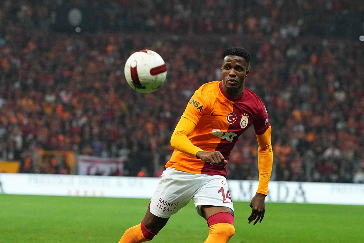 Konyaspor Galatasaray Tipp Bild zeigt Wilfried Zaha (© Sipa US / Alamy Stock Photo)