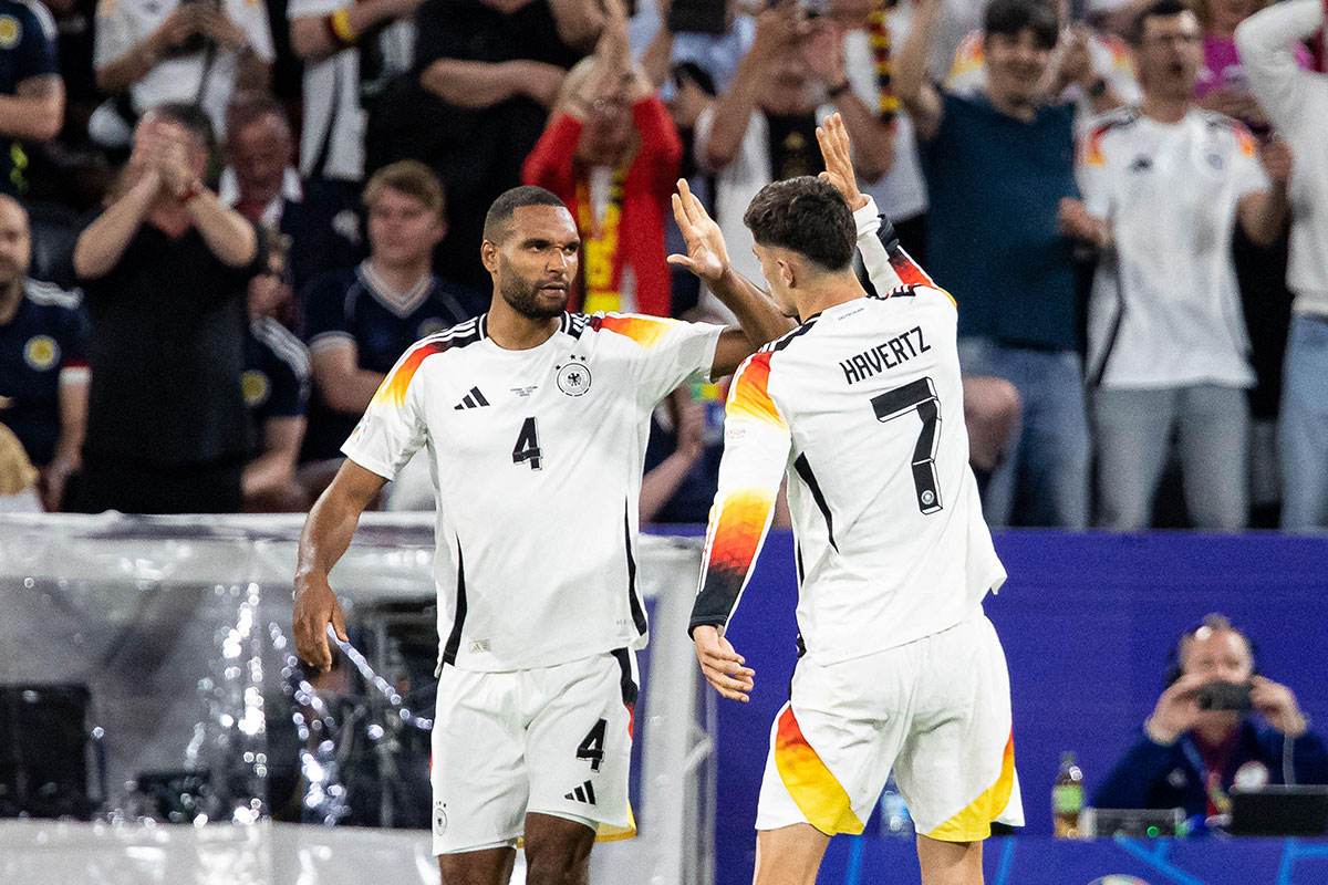 EM Tipps heute 19.06.2024 Bild zeigt den Jubel von Kai Havertz und Jonathan Tah (© Eibner-Pressefoto / Alamy Stock Photo)