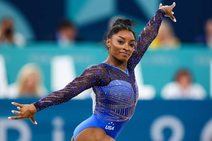 Simone Biles Mann Eltern Vermögen