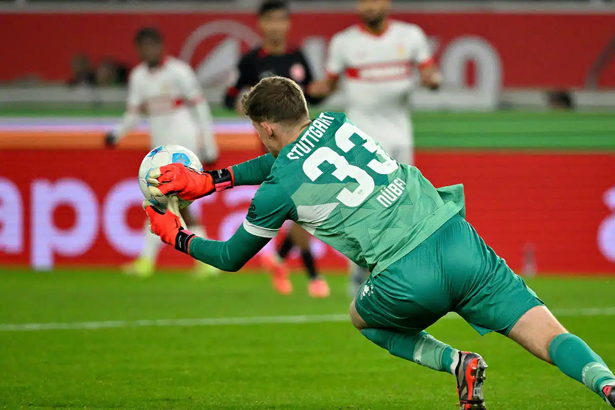 VfB Stuttgart Bochum Tipp Bild zeigt VfB-Torwart Alexander Nübel © Eibner-Pressefoto/Michael Weber Stock Photo