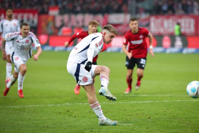 Düsseldorf Braunschweig Tipp Bild zeigt Isak Bergmann Johannesson © dpa picture alliance / Alamy Stock Photo